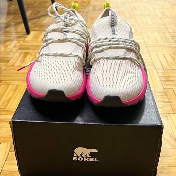 Sorel Sneakers - Picture 3 of 4